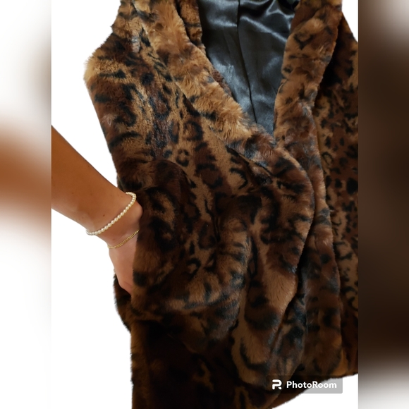 Rachel Zoe faux fur cheetah animal print vest  size Small. - Picture 3 of 5